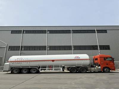 LNG Fuel Semi Trailer