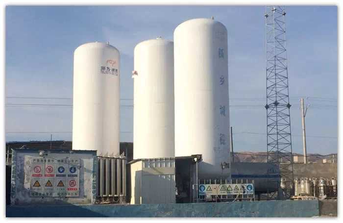 Cryogenic Storage Tank