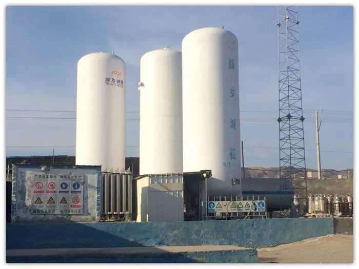 Cryogenic Storage Tank