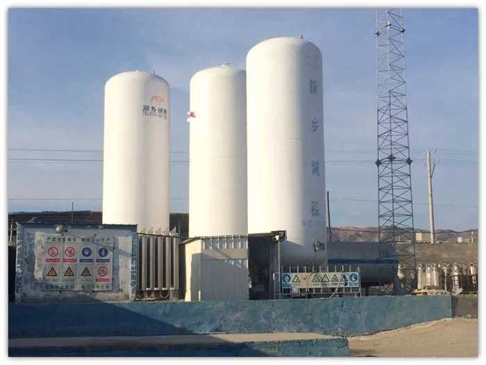 Cryogenic Storage Tank