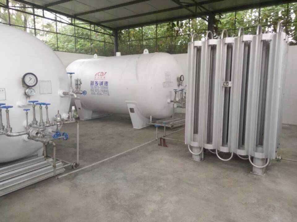 Cryogenic Storage Tank