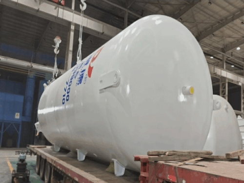 50 cubic meter vertical cryogenic liquid storage tanks were shipped to Guangdong Province, China.